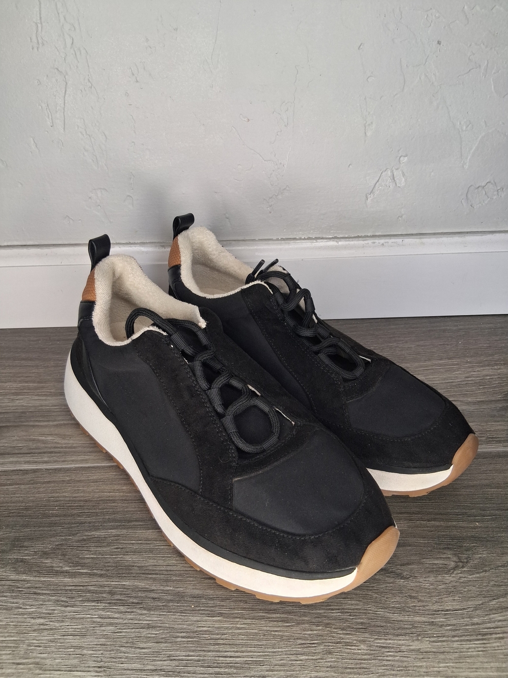 Nordstrom Rack Black Lace Up Comfort Sneakers Women's Sz 10 Casual Walking Shoes
